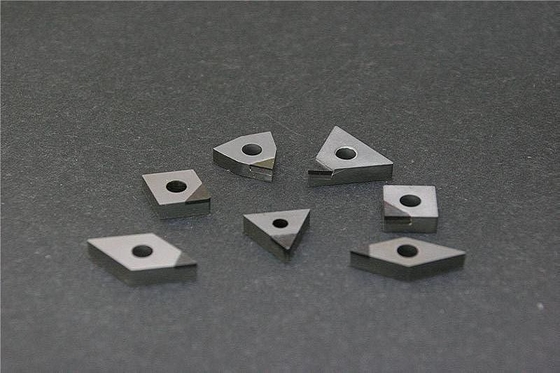 অবিচ্ছেদ্য inlaid CNC কার্বাইড বিভিন্ন মডেলের সঙ্গে PVD আবরণ সন্নিবেশ
